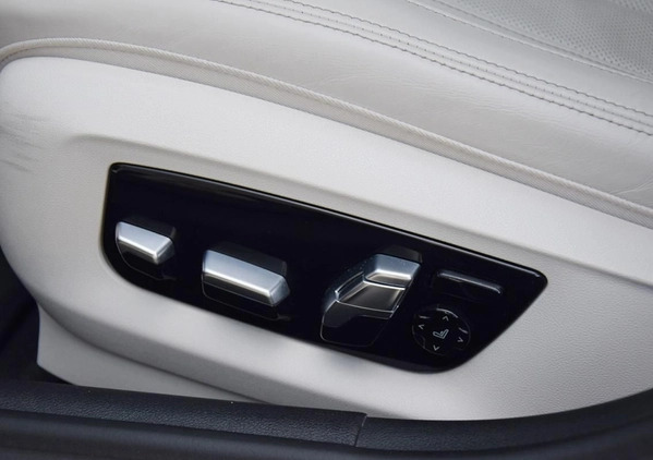 BMW Seria 5 cena 316900 przebieg: 57500, rok produkcji 2019 z Suchowola małe 232
